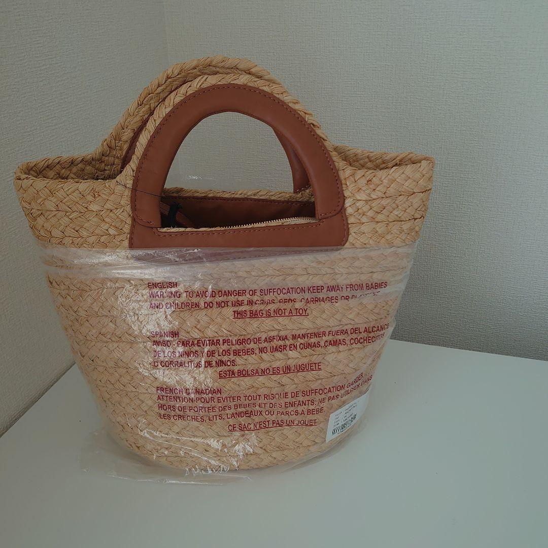 新品タグ付　　HELENKAMINSKI 2wayバック　高級　37,400円