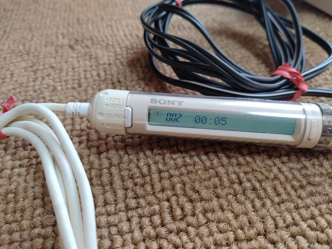 美品！SONY ソニー CDウォークマン D-NE730 MP3 ATRAC対応