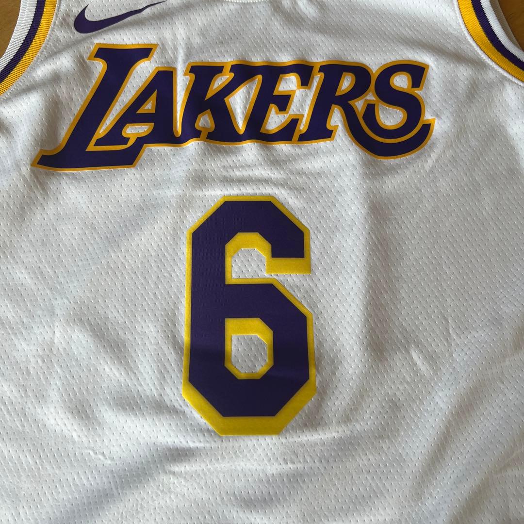 レブロン・ジェームズ　ロサンゼルスレイカーズ　XL 公式　6番