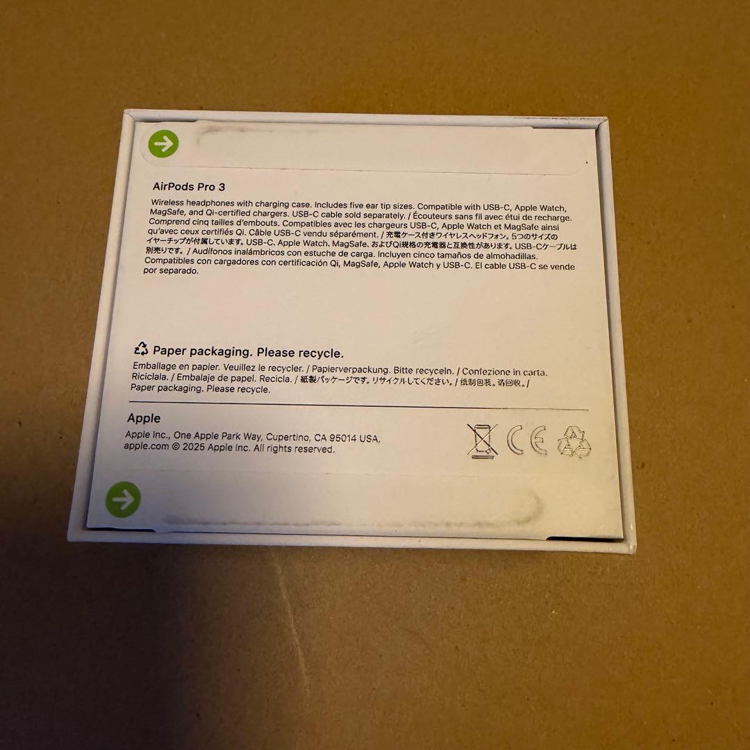 新品未使用未開封Apple AirPods Pro 3 外箱汚れ