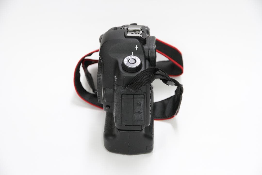 EOS 5D MarkⅡとBG-E6 ボディ動作不良 　5DMarkⅡ-③