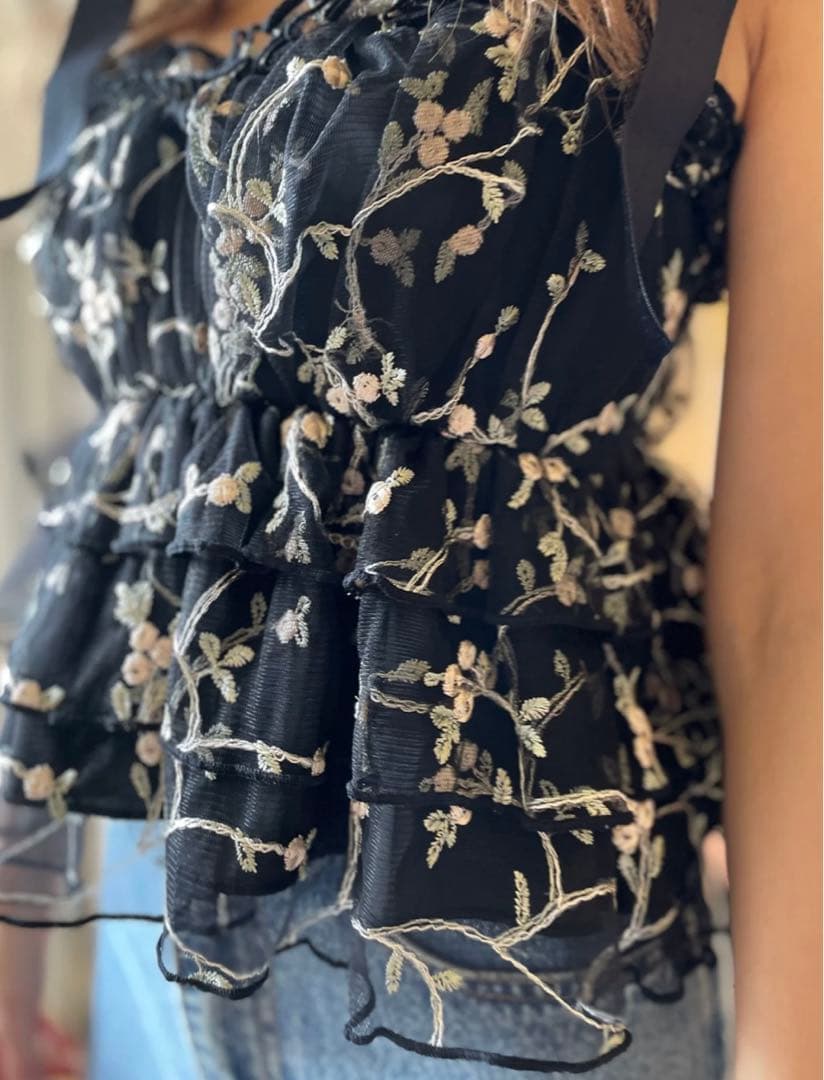 ロージールーチェ　エンブロイダリー　刺繍　キャミソール