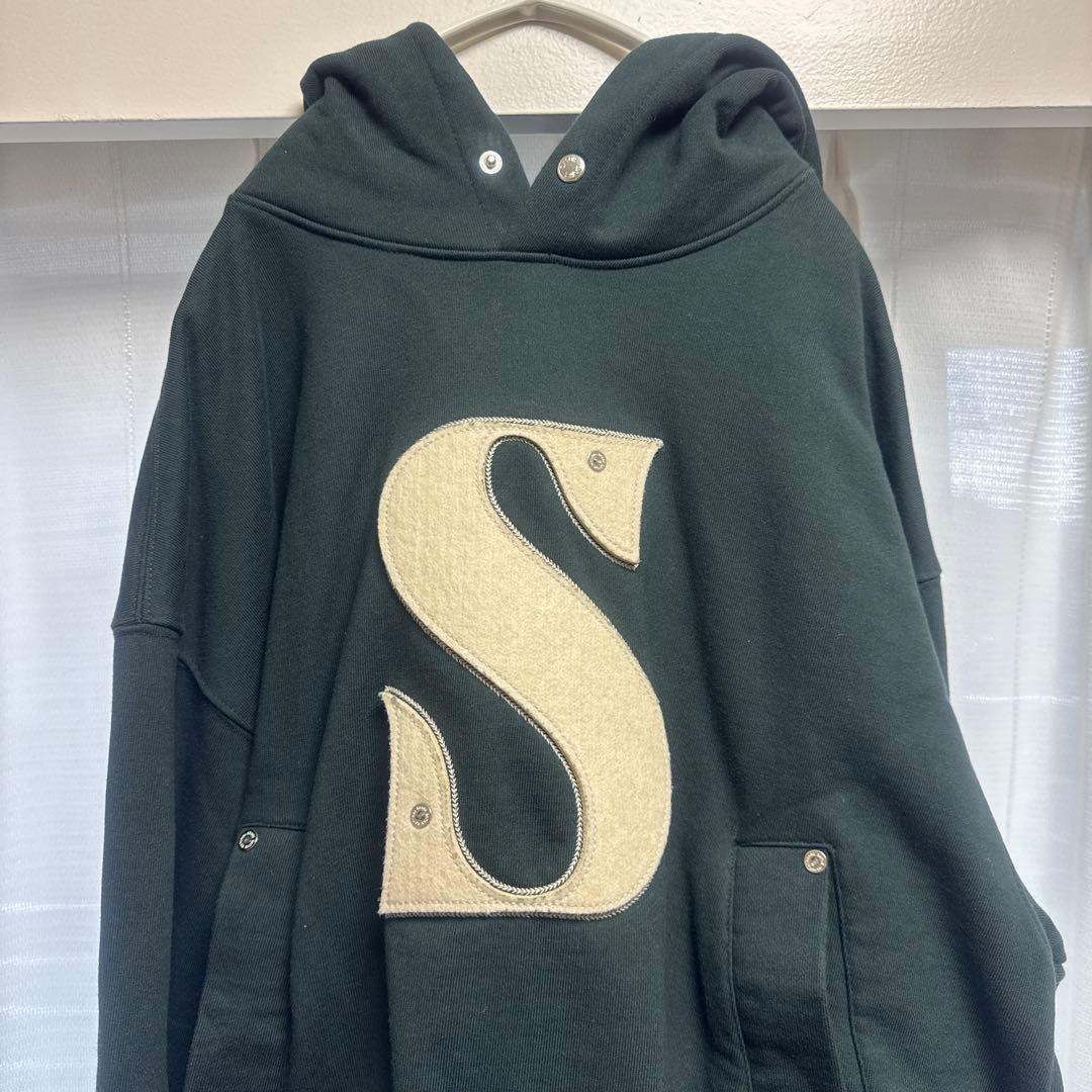 SATUR パーカー