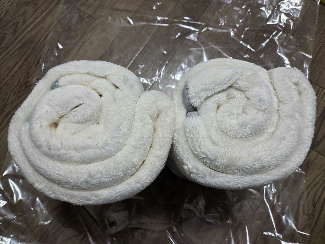 ⭐未使用品ユニクロ　フィンレイソン　フリースリバーシブルブランケット　２色セット