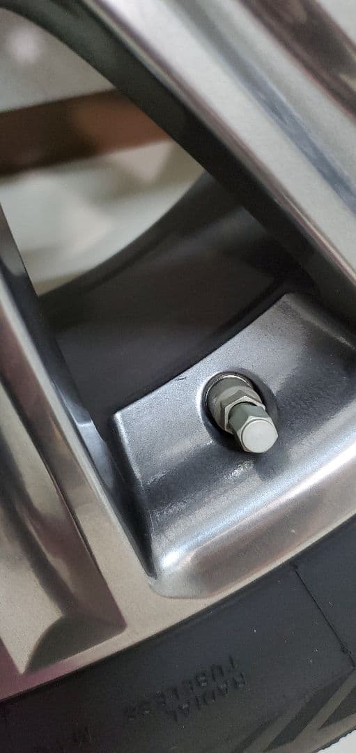 センサー付 レクサス NX 純正 225/65R17 スタッドレスホイールセット