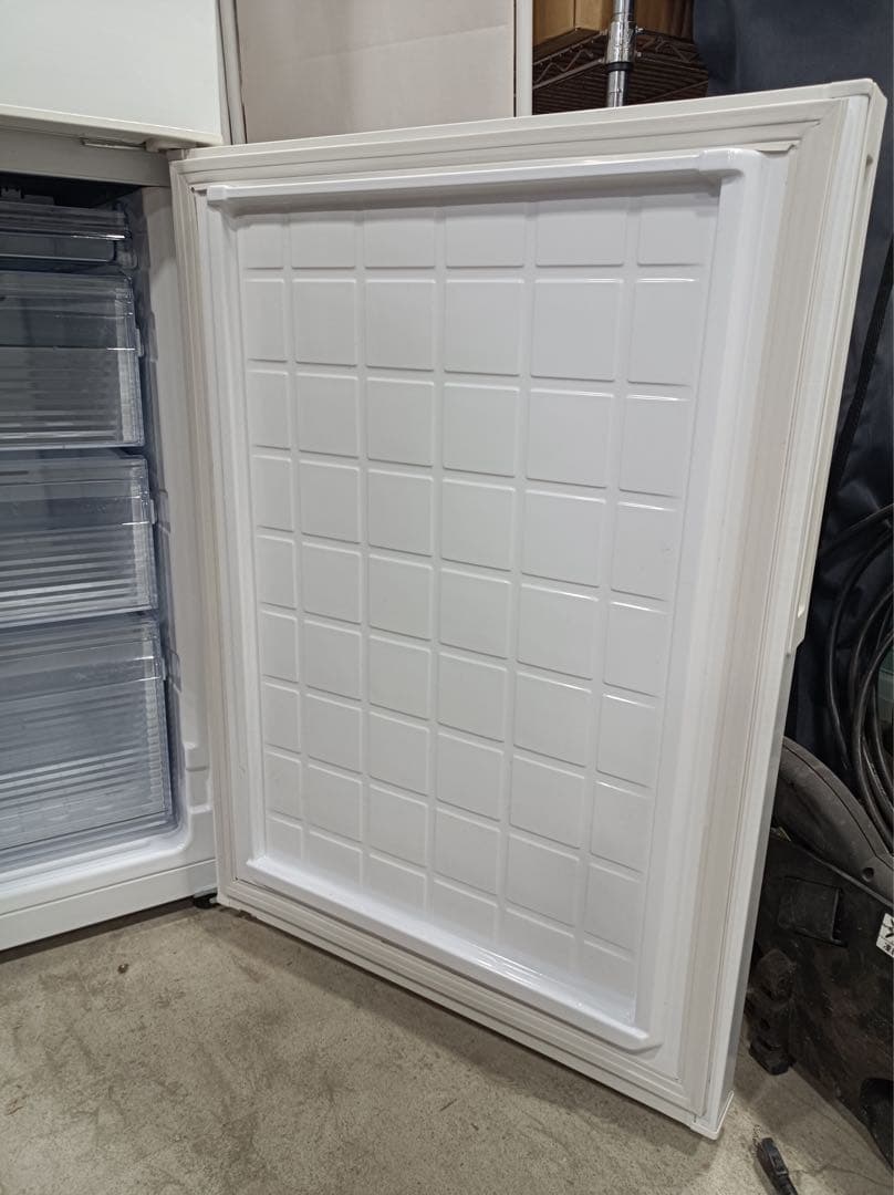 八6752【配送設置料金込み】シャープ 2019年製 冷凍冷蔵庫 280L