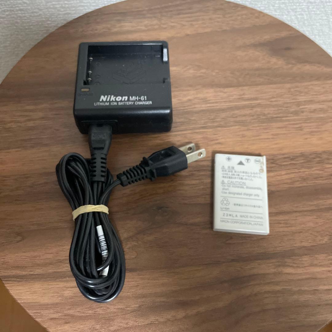 【オールドコンデジ】 Nikon COOLPIX P4