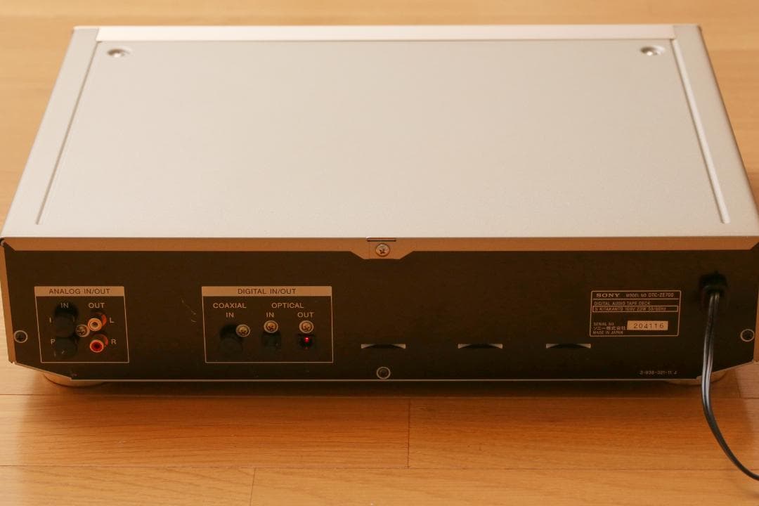 SONY ソニー DATデッキ DTC-ZE700 通電確認のみジャンク品