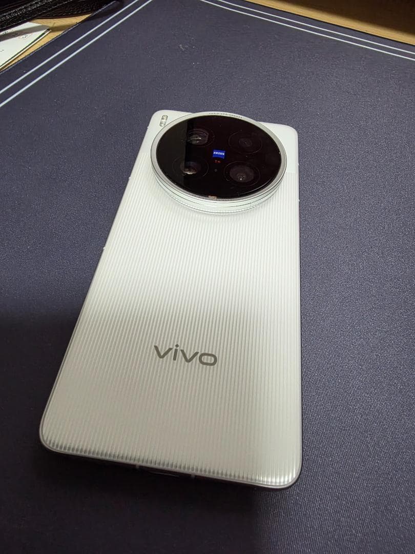 vivo X200 Ultra 16/1024gb ホワイトおまけ付き