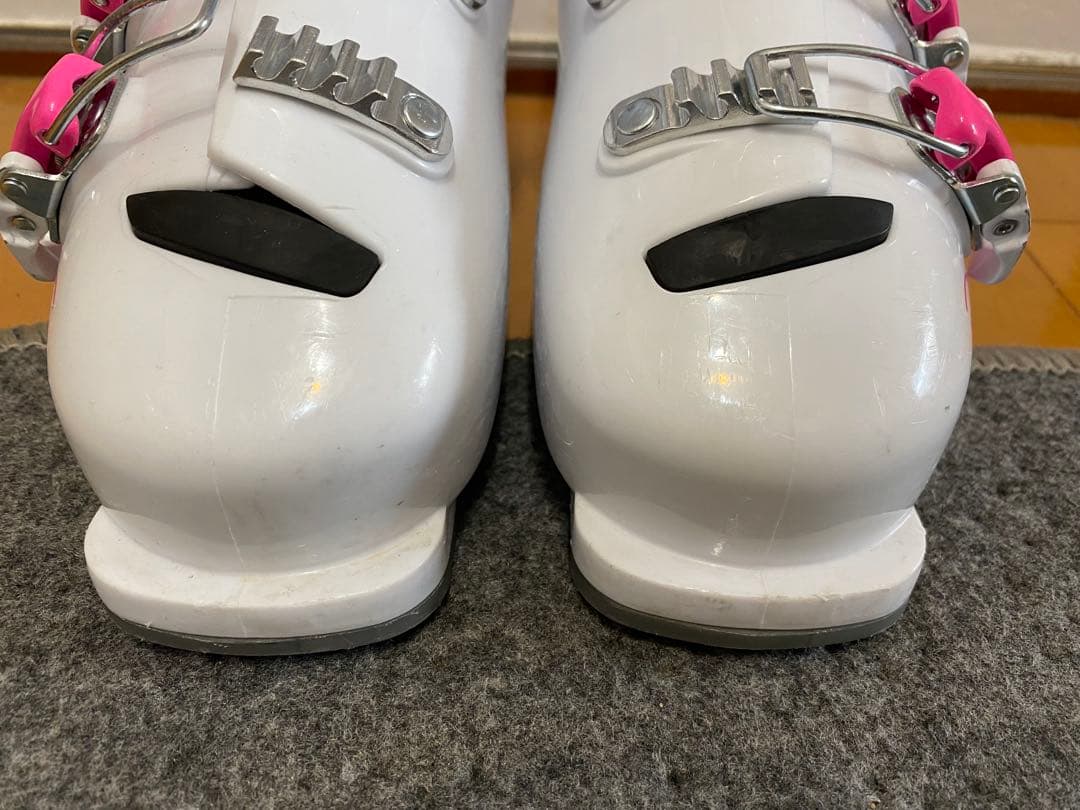 美品【Rossignol 】子ども用スキーブーツ 23.5cm