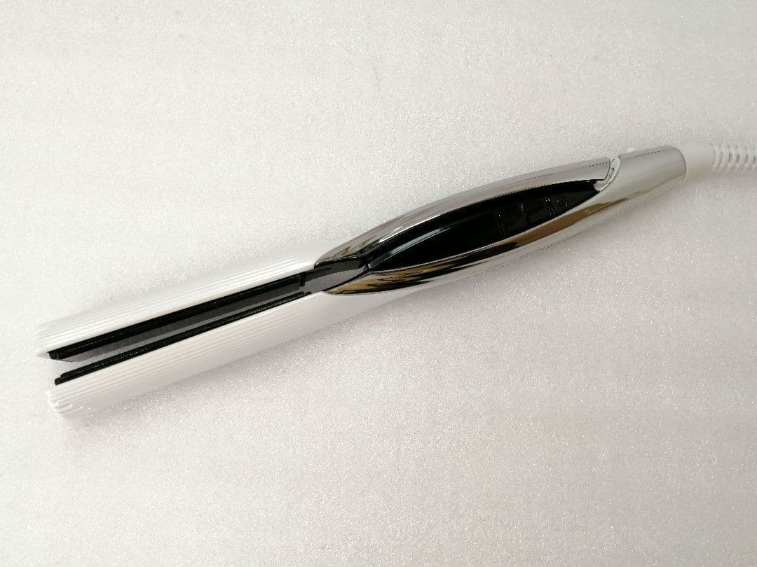 正規品リファ ビューテック ストレートアイロン 22年製 056