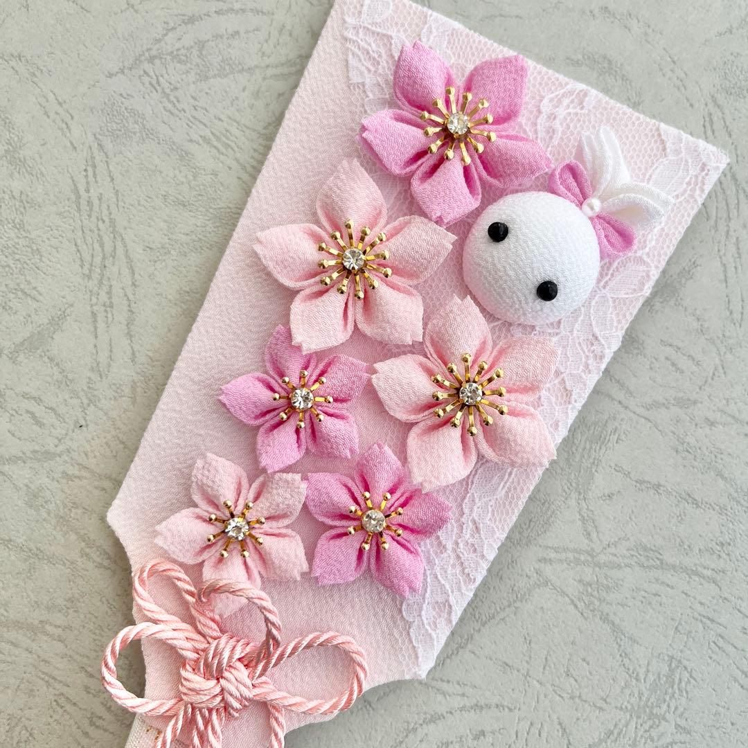 桜とうさぎの羽子板飾り　ハンドメイド　桃の節句　ひな祭り　可愛い　つまみ細工