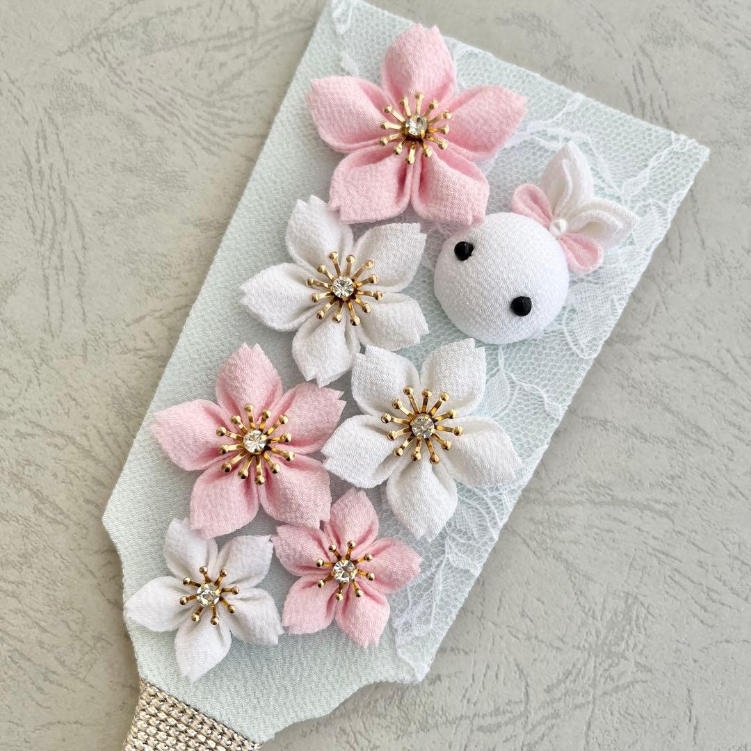 桜とうさぎの羽子板飾り　ハンドメイド　桃の節句　ひな祭り　可愛い　つまみ細工