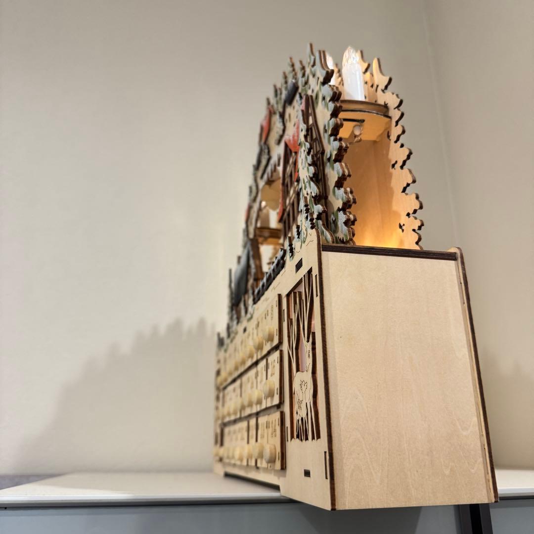 新品 クリスマス デコレーショングッズ 木製 アドベントカレンダー LEDライト