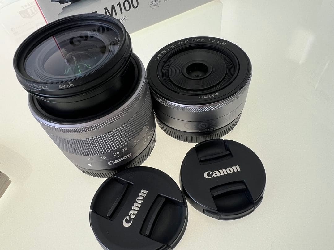 Canon EOS M100 ダブルレンズキット 美品 付属品多数 元箱あり