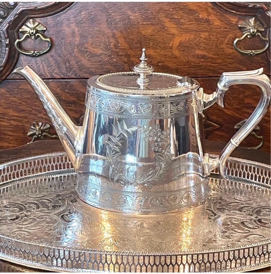 英国　イギリス　アンティーク　ティーセット　シルバープレート　純銀P 銀製品