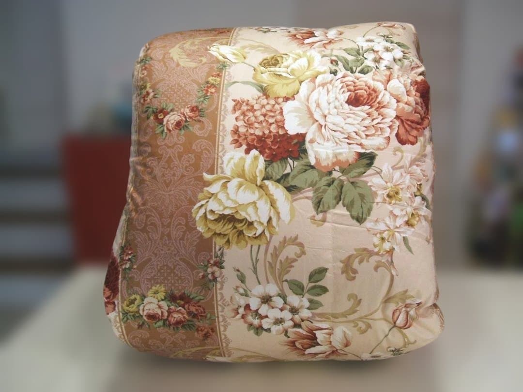 残り２点お買い得品‼️新品＊ロイヤル＊フランス９３％＊増量１，３キロ＊羽毛布団ＳＰ