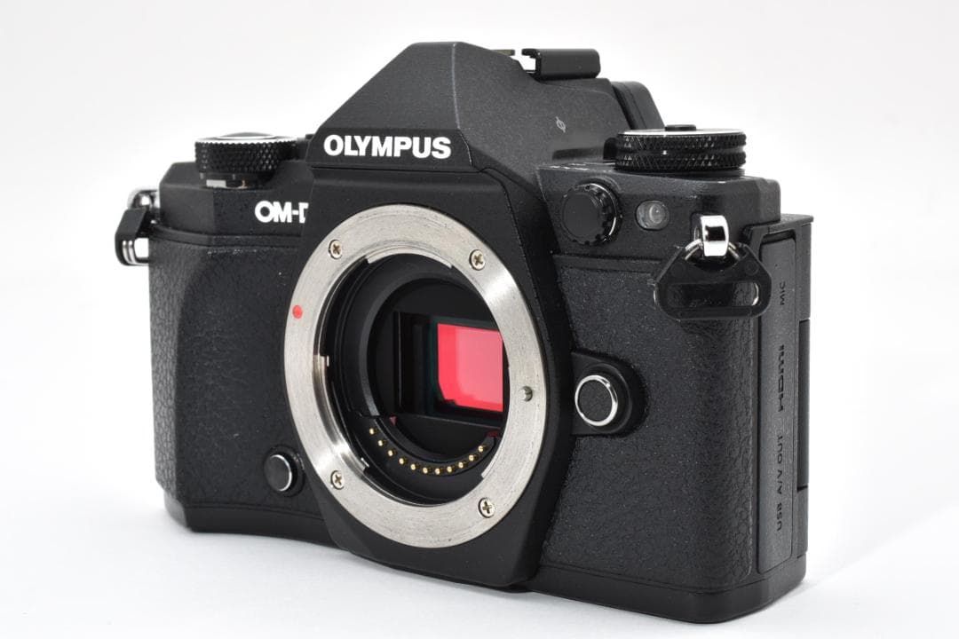 オリンパス　OLYMPUS E-M5 MarkII ブラック　ミラーレス一眼