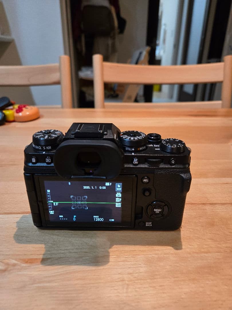 FUJIFILM フジフィルム X-T4 ミラーレス一眼カメラ