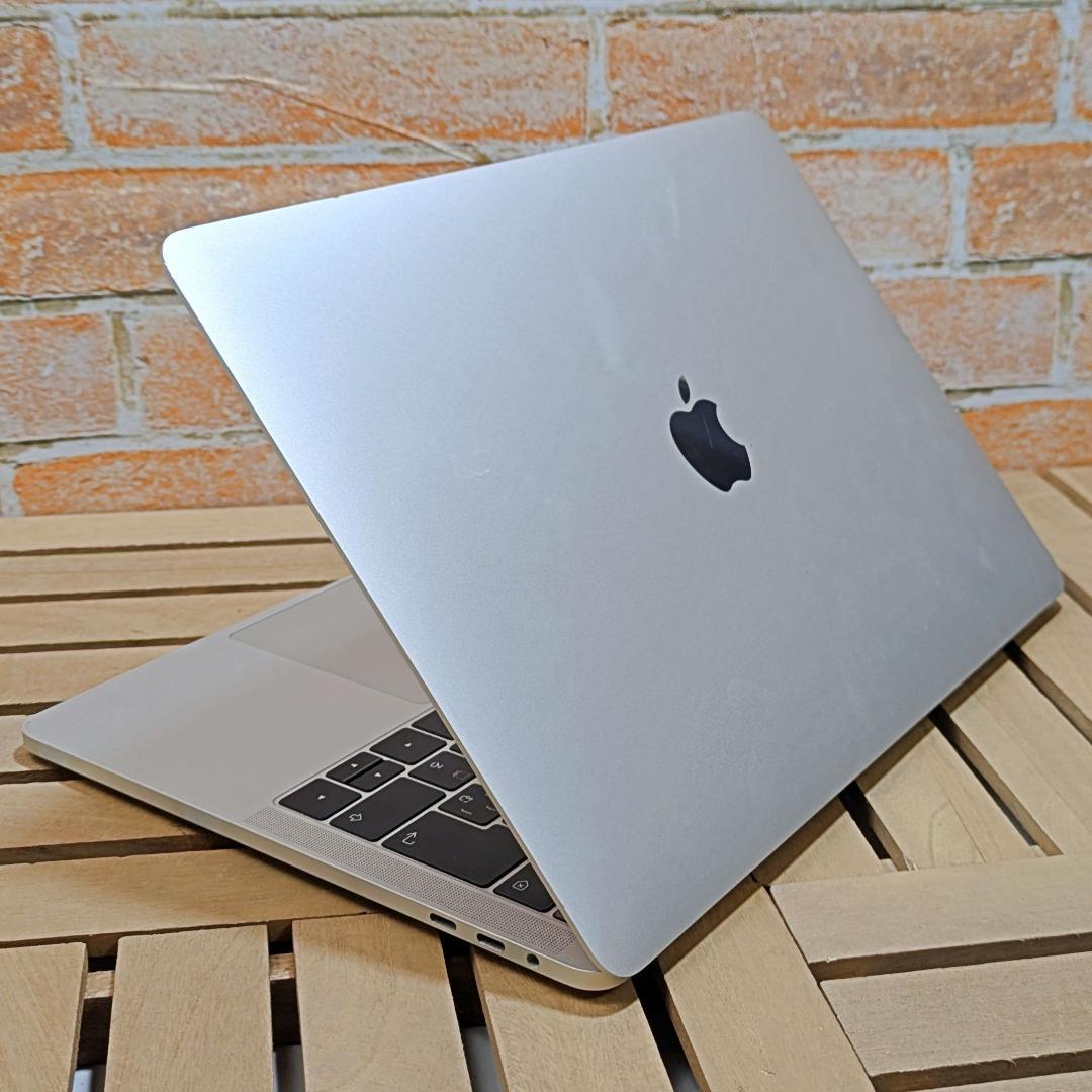 (2604)MacBook Pro i7 512GB 16GB 13インチ