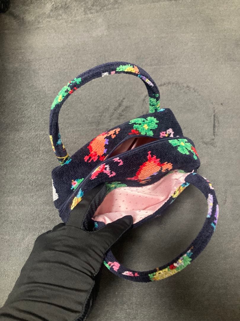 FEILER 神崎恵さん×フェイラーファンキーフォーチュン　ミニキューブバッグ