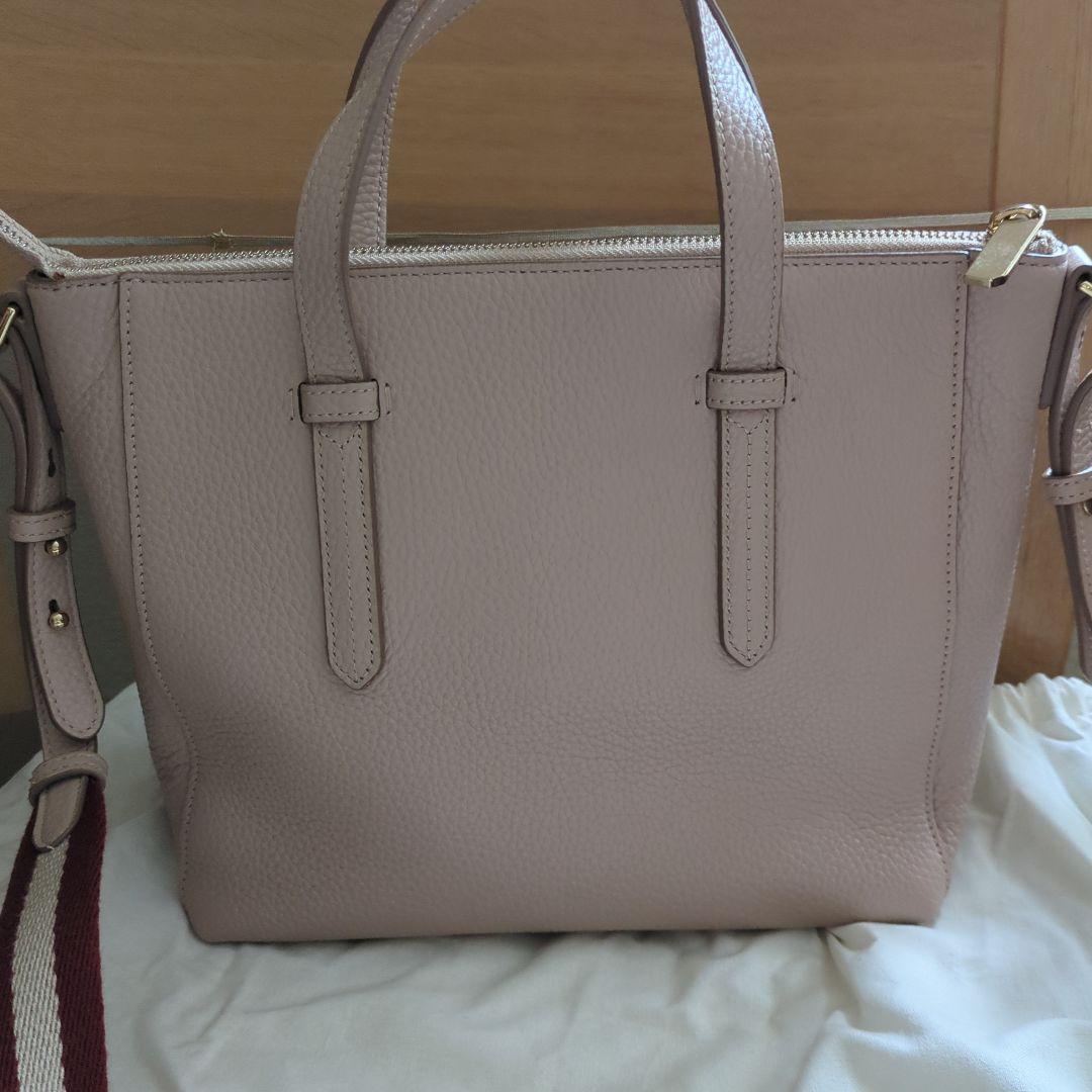 BALLY ピンク レザー ショルダーバッグ