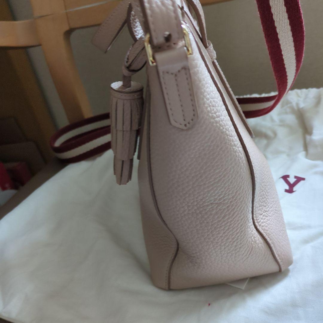 BALLY ピンク レザー ショルダーバッグ