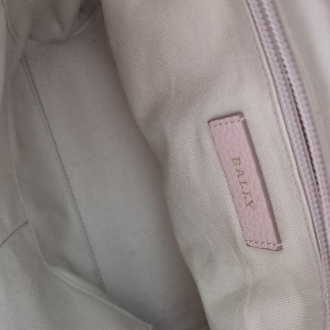 BALLY ピンク レザー ショルダーバッグ
