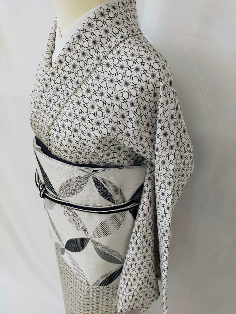 お見分け済　新品未使用　正絹袷　型染め小紋単品