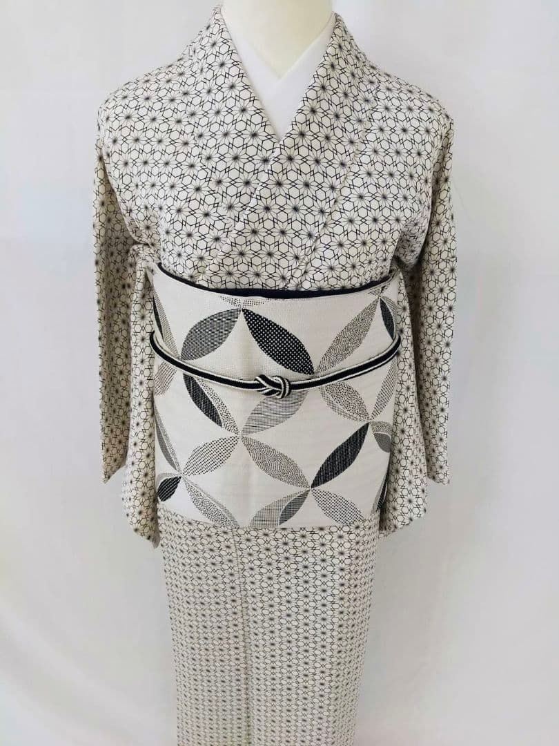 お見分け済　新品未使用　正絹袷　型染め小紋単品