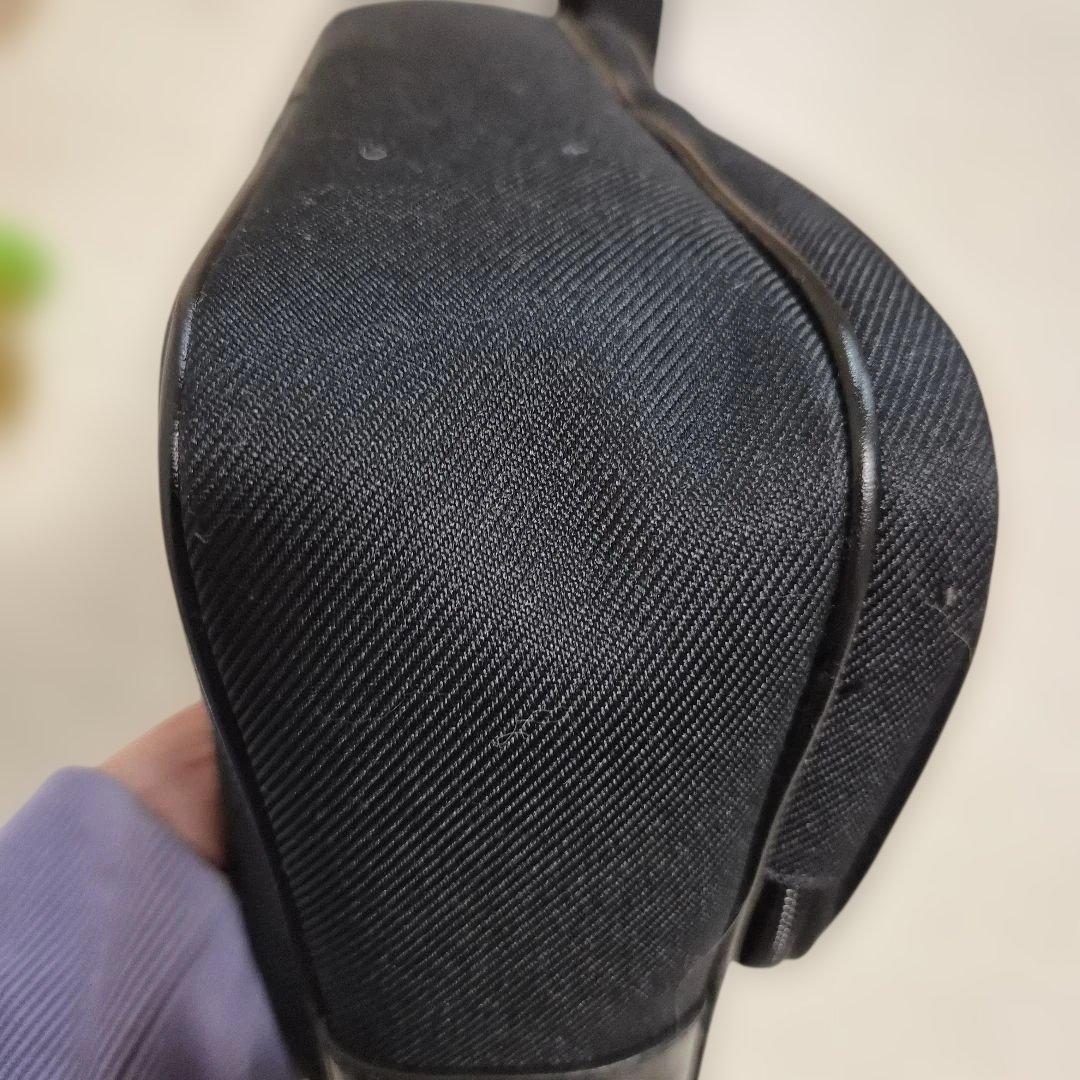 美品　HUNTING WORLD パッチ付きショルダーバッグ