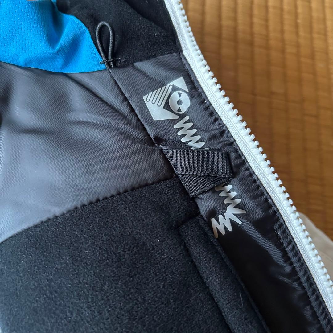 期間限定値下げ【新品未使用】ユニセックス☆彡 デサント スキーウェア ジャケット