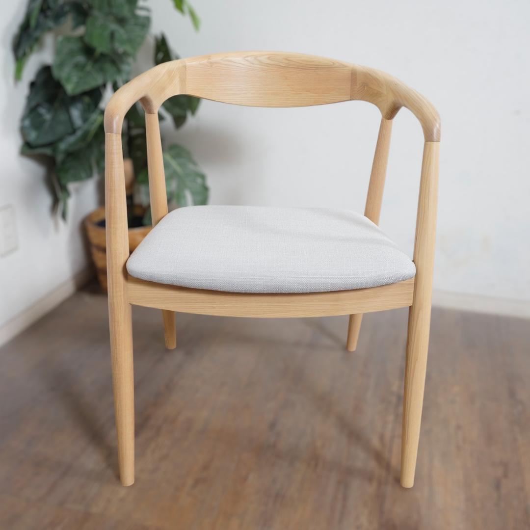 【新品】おしゃれ　曲木 ダイニングチェア 肘掛け付き　アッシュ無垢材
