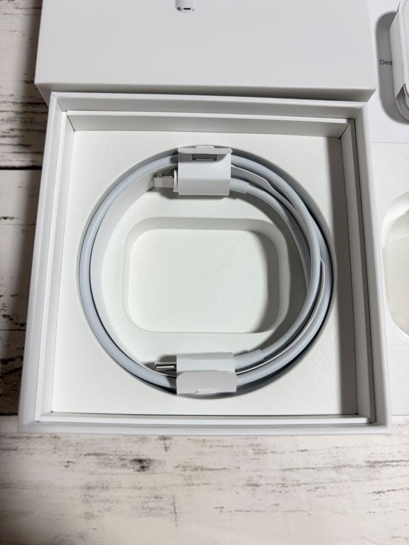 【国内正規品】AirPods Pro第2世代 lightning