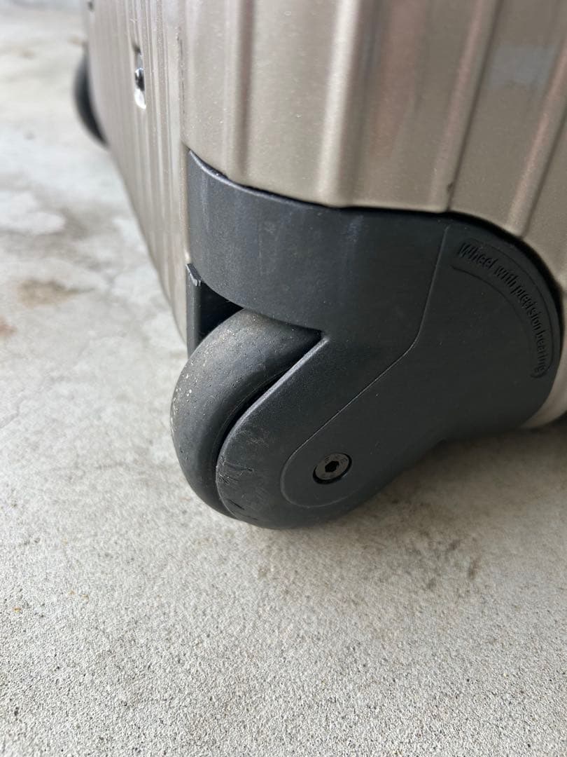 リモワ　RIMOWA サルサ　32L 2輪　シャンパンゴールド