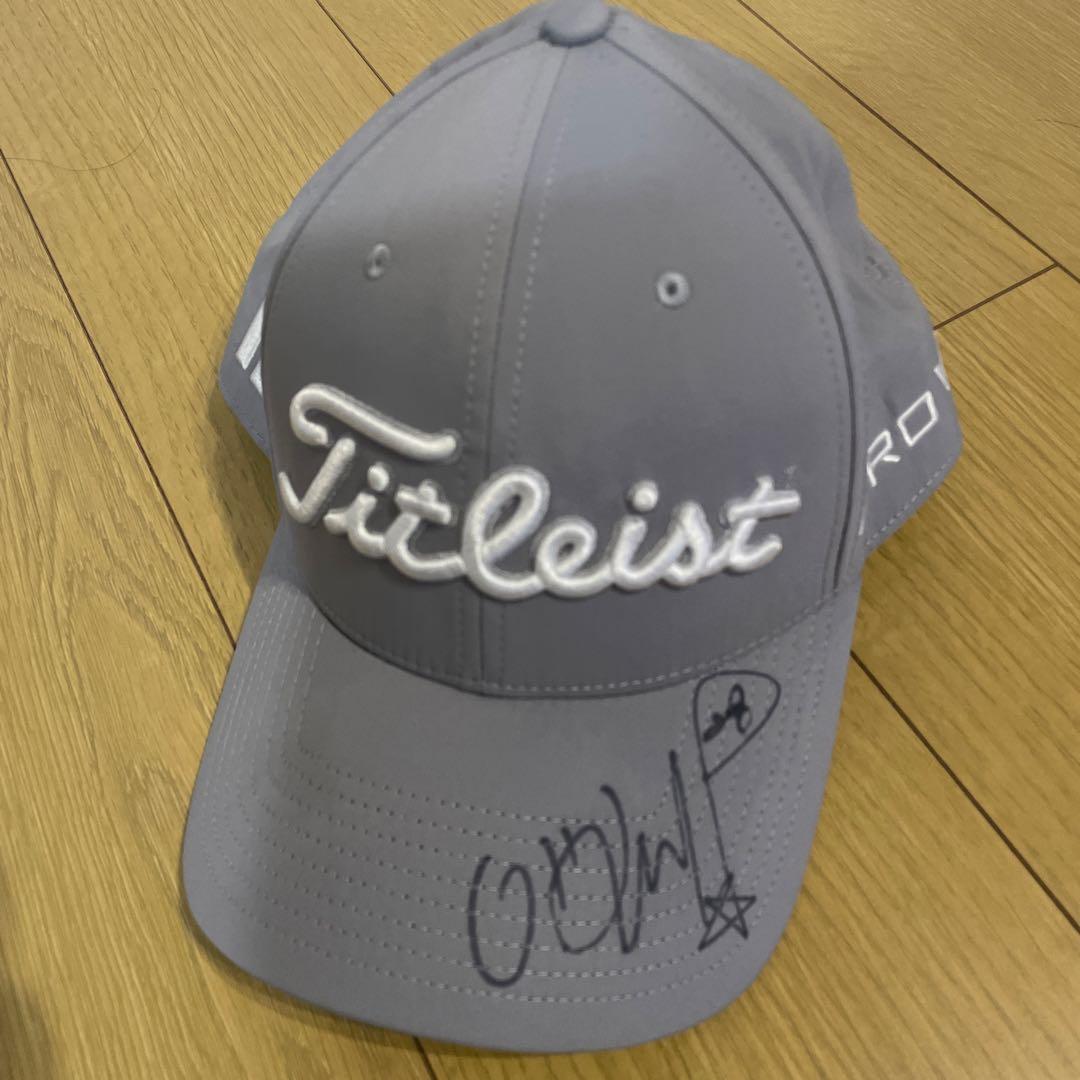 イボミ 最終戦マスターズゴルフでのサイン入りキャップと引退記念タオル 1枚