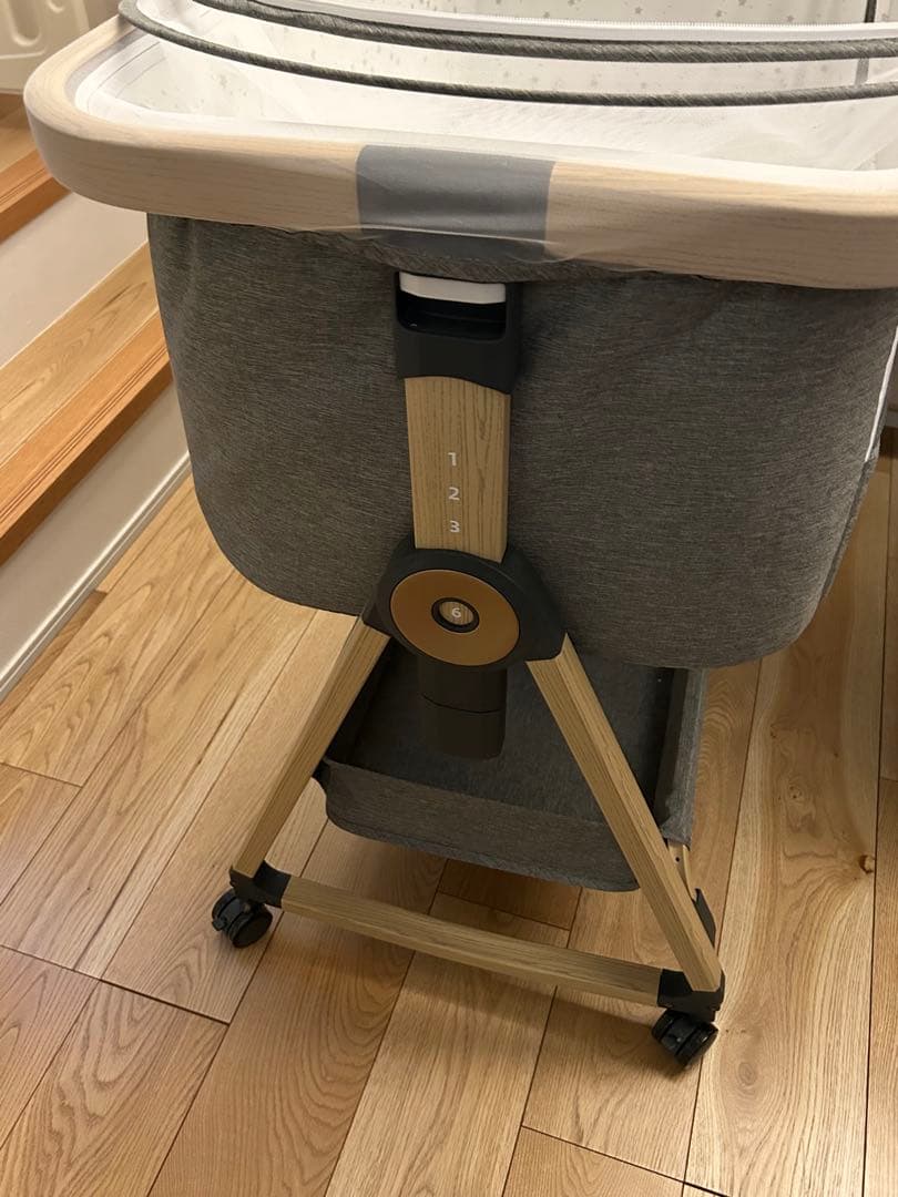 【美品】HZDMJ ベビーベッド グレー ゆりかご機能あり ※日本製マット付き