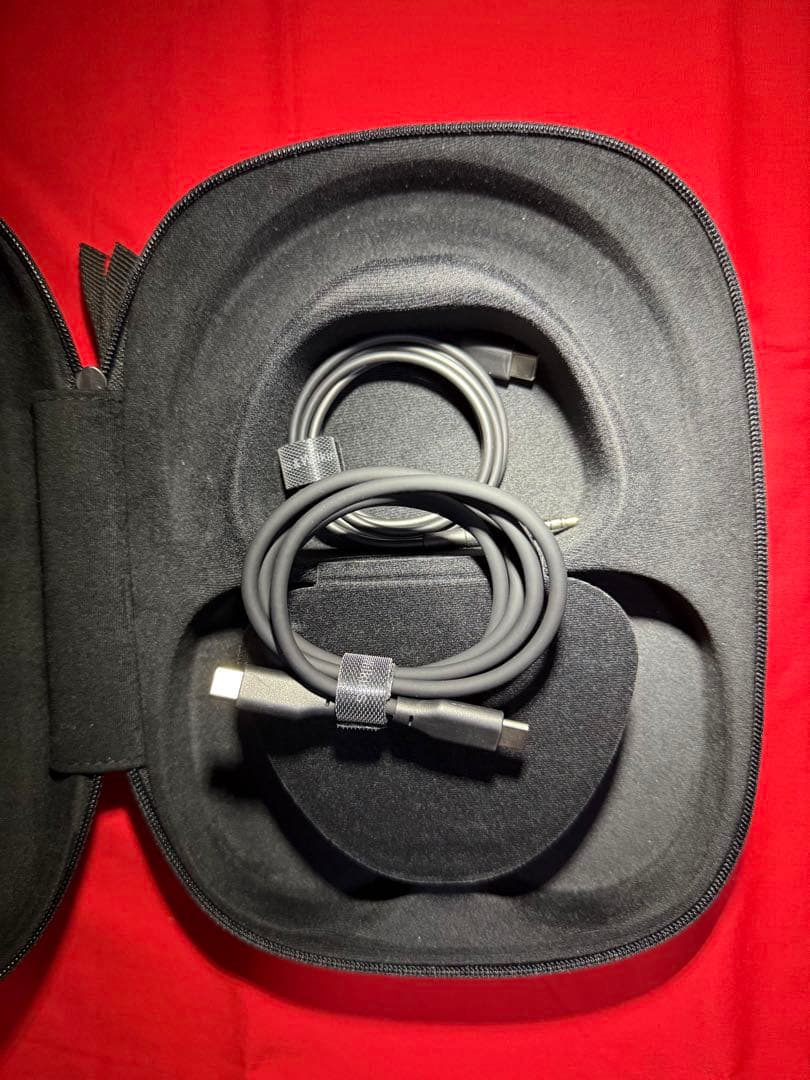 Bowers & Wilkins Px7 S3ワイヤレスヘッドホン 本体とケース