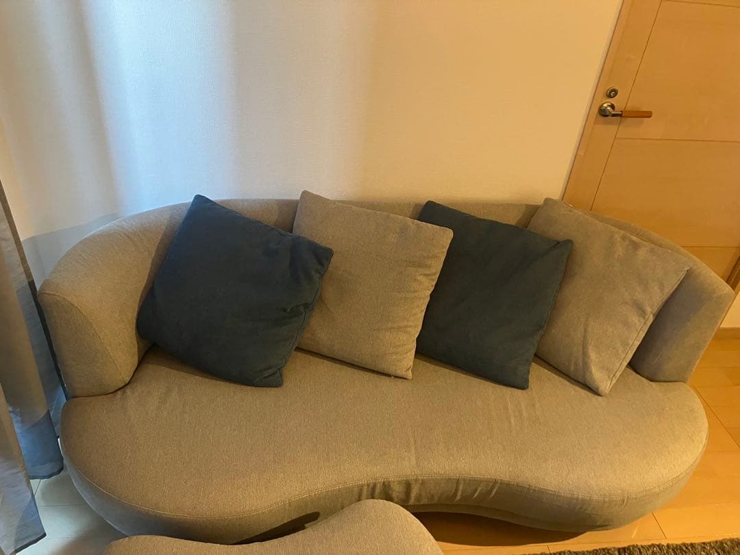 仙台 直接引き取り限定 曲線デザイン　ソファ オットマン付き