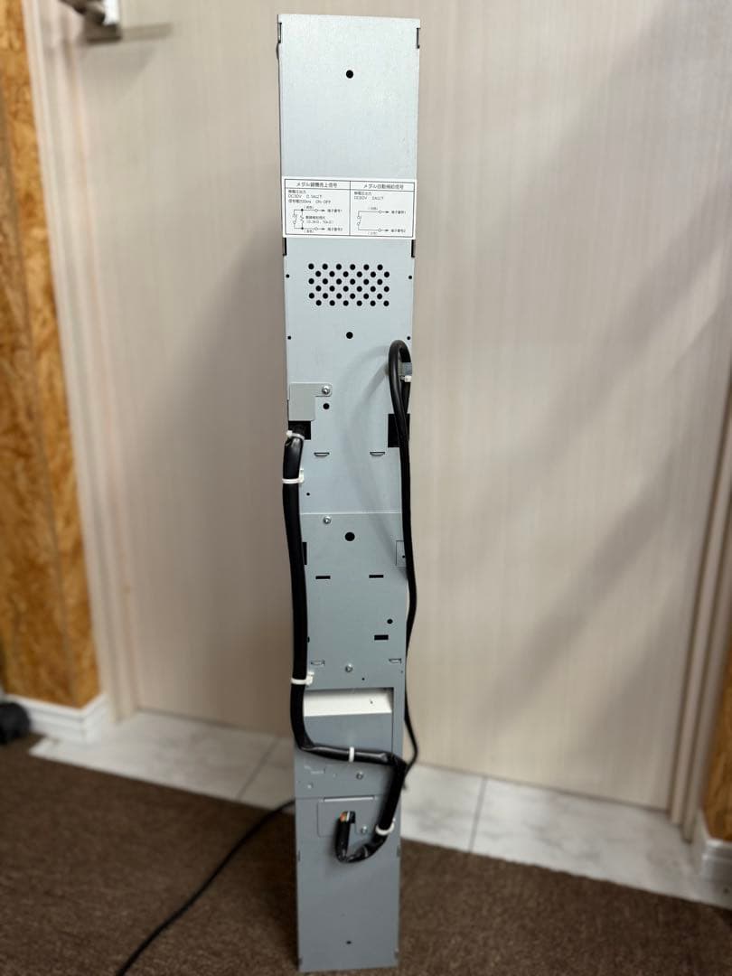 令和6年7月発行新紙幣対応　サンド型両替機　EMS-21G