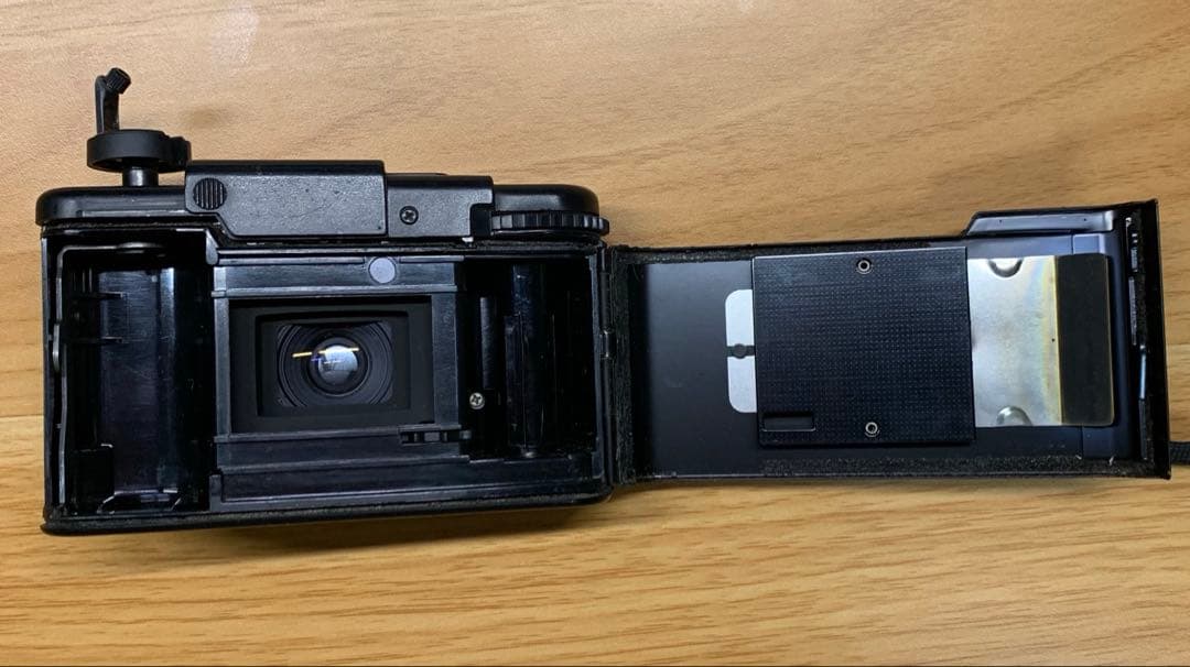 OLYMPUS オリンパス XA + A11 コンパクトフィルムカメラ