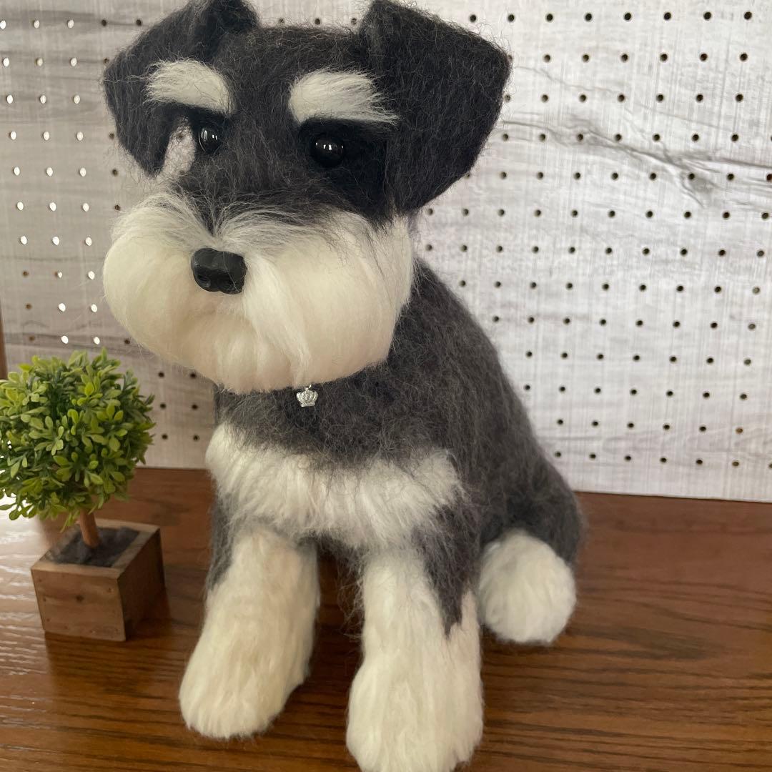 羊毛フェルト　ミニチュアシュナウザー　ブラック&シルバーちゃん　BIGサイズ