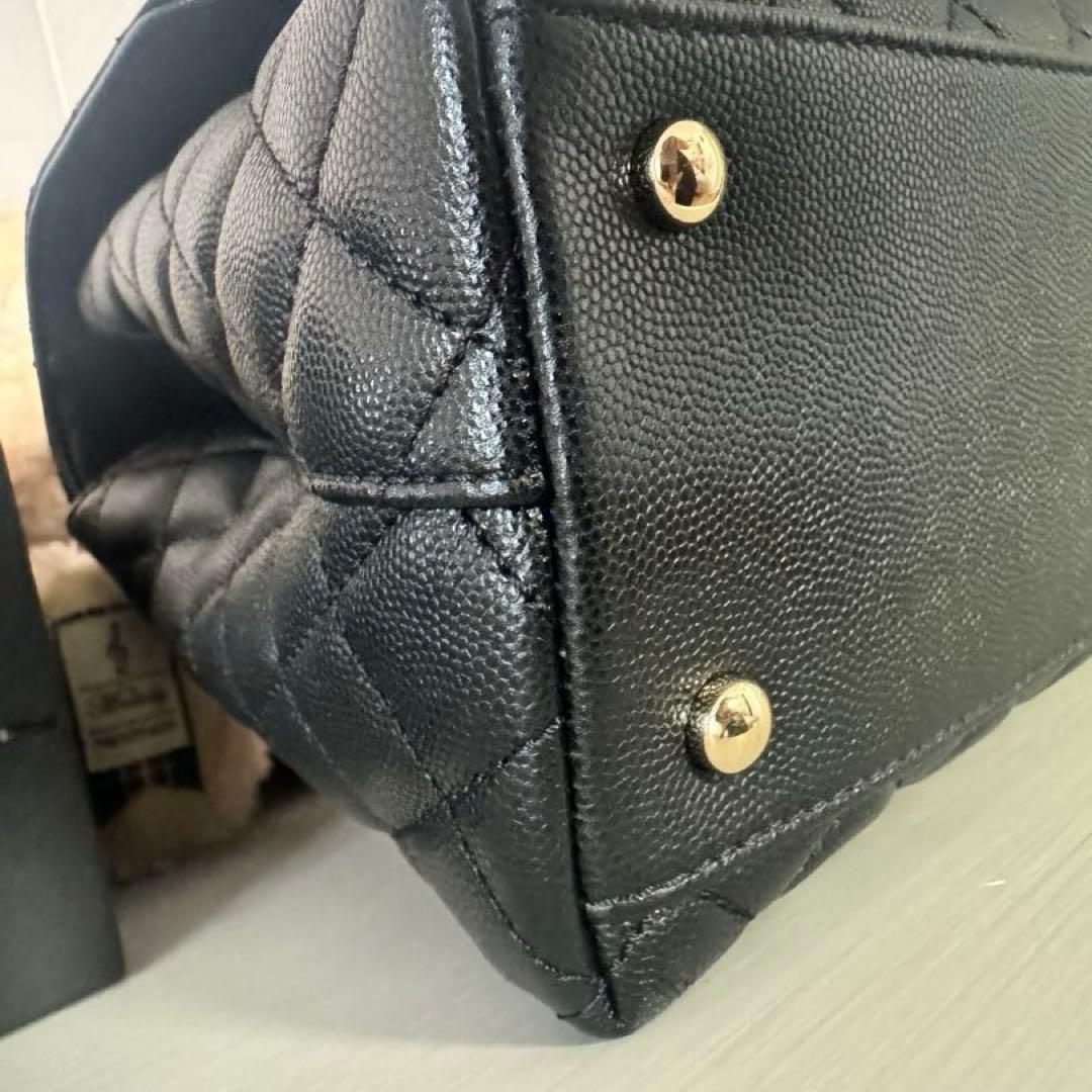 未使用級　シャネル　CHANEL ココハンドル29 フラップバック