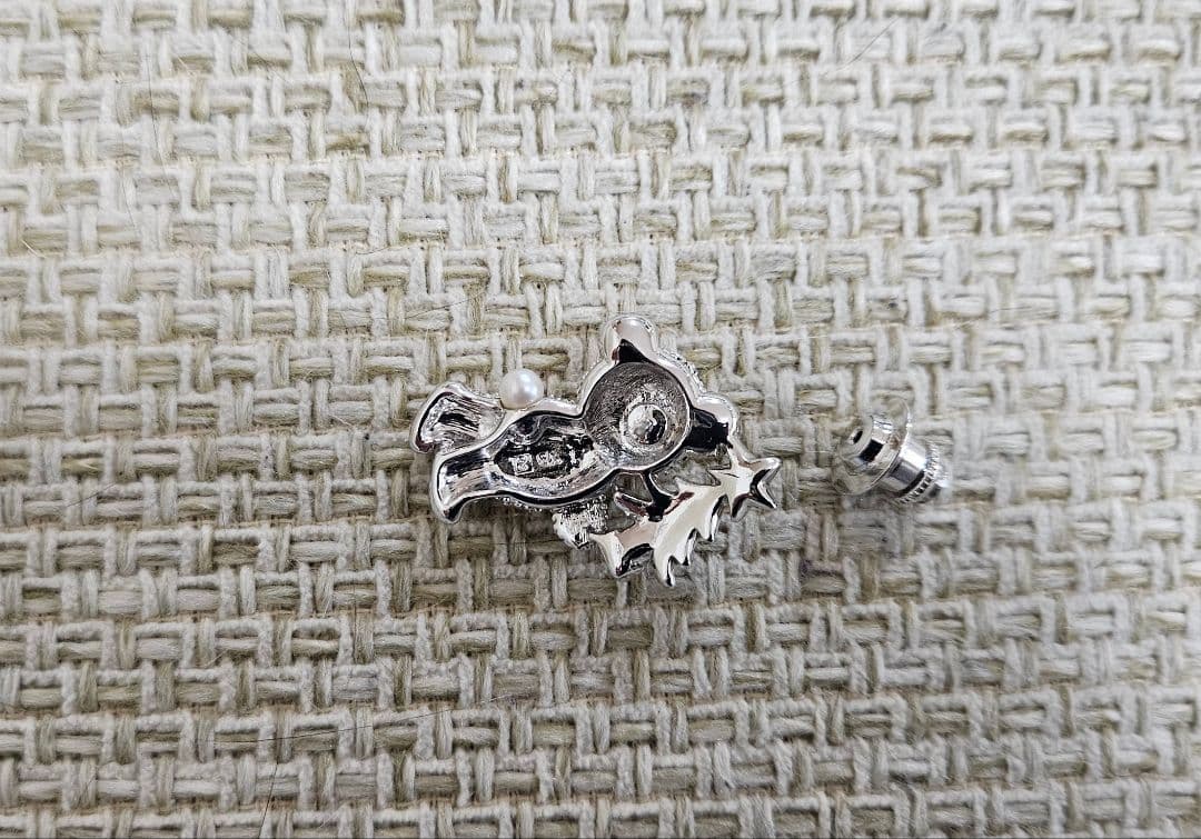 ☆美品！VENDOME BOUTIQUE　ベアとツリーのピンブローチ　クリスマス