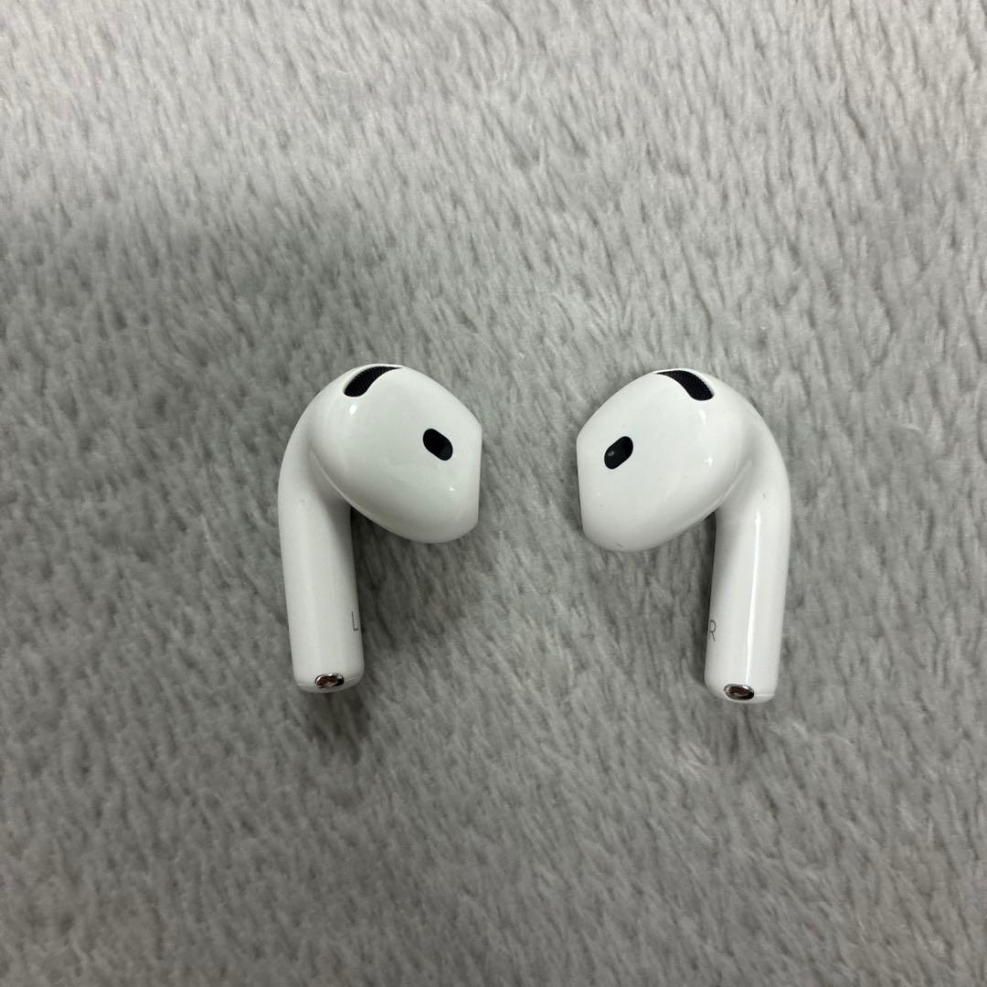 AirPods4 ノイズキャンセル非搭載　保証書付き