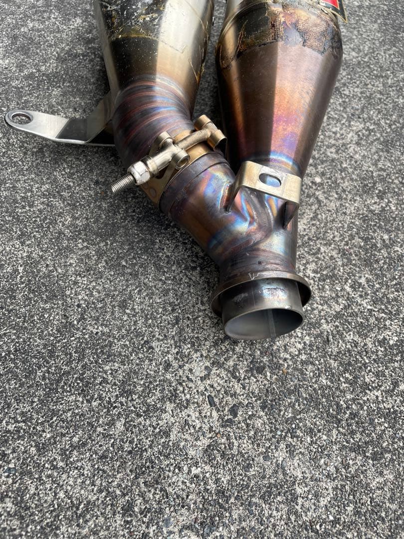 値下げ　トライアンフ　ロケット3r マフラー