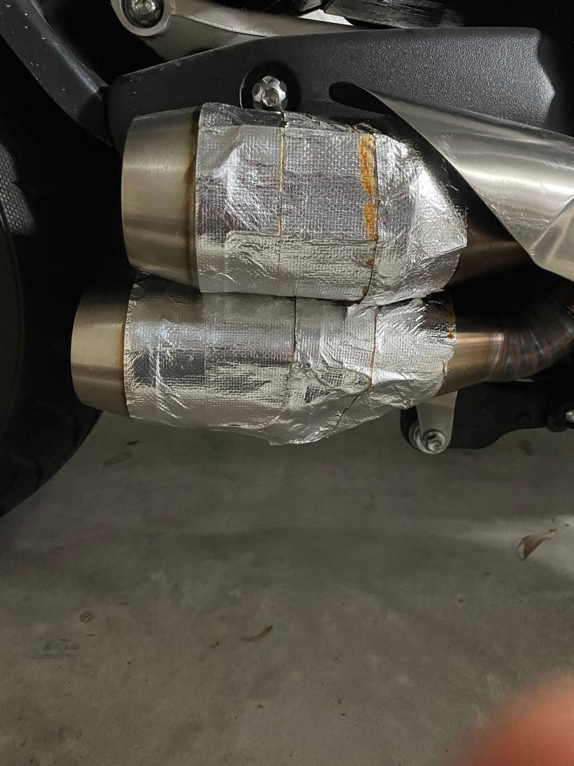 値下げ　トライアンフ　ロケット3r マフラー