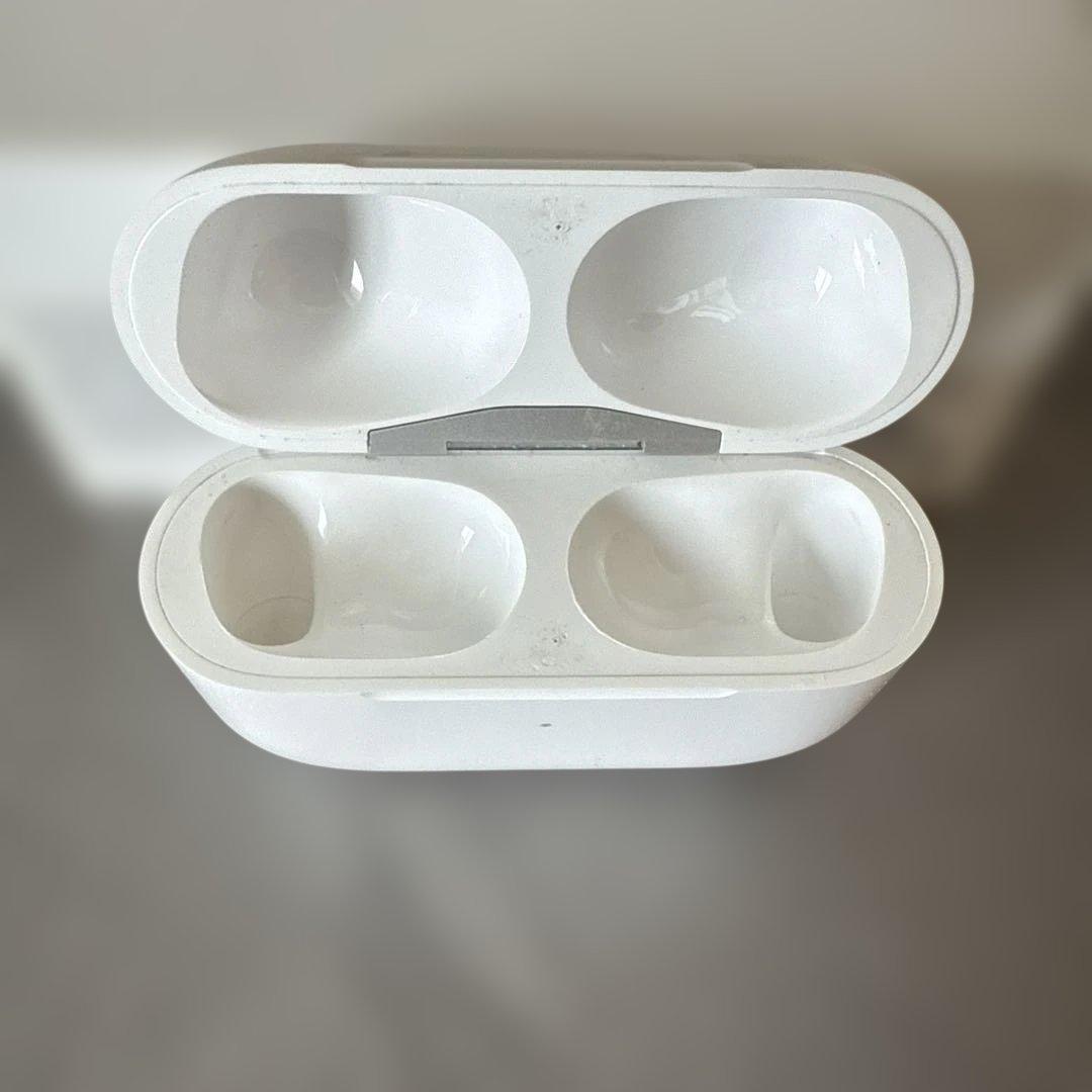 AirPods Pro 本体 充電ケース付き　＋おまけ付【即日発送可】