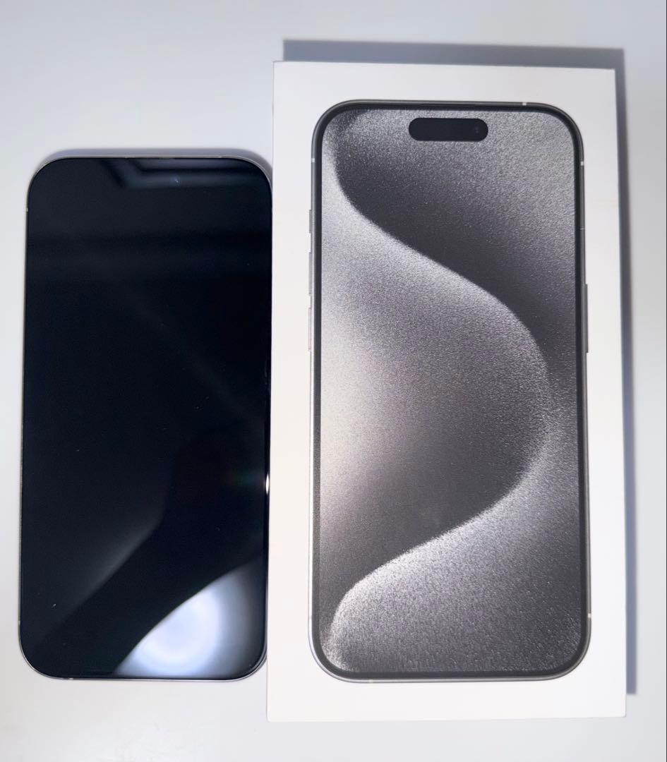 【美品】Apple iPhone15Pro 128GB ホワイトチタニウム