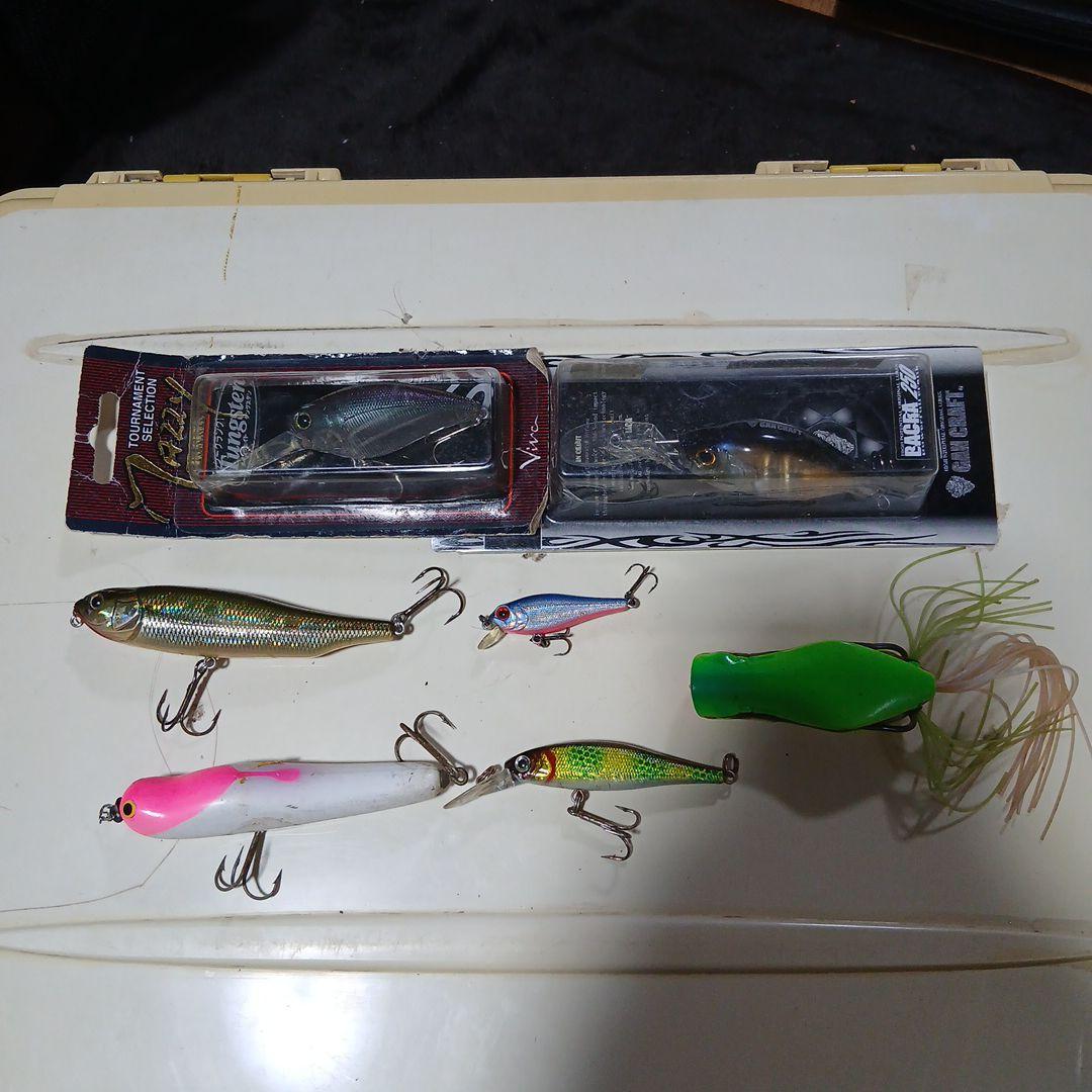 バス釣り引退セット235000セットはワームも込みになります。